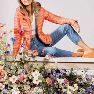 AMBER & JUNE Steppjacke Mit Kapuze Chili 25